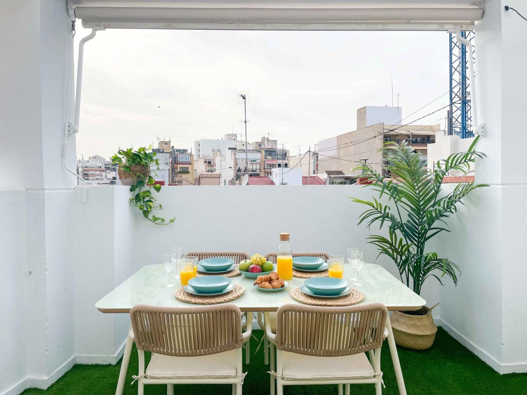 El ático del mercado. Un lugar difícil de olvidar. Alicante Exterior foto